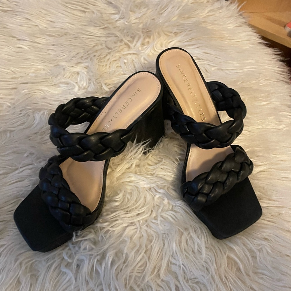 Like new sincerely Jules